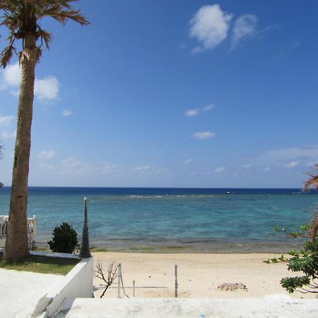 Guest House Diamond Yomitan Exterior foto